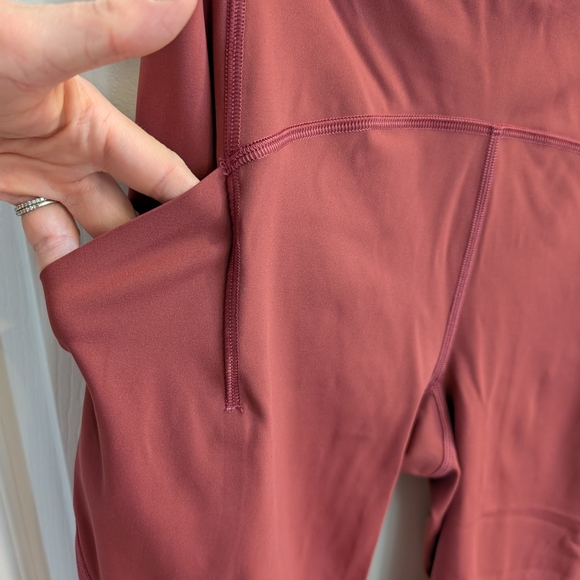 Lululemon Fast & Free Leggings - Picture 10 of 14